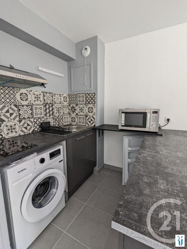Appartement F1 &agrave; louer - 1 pi&egrave;ce - 30,07 m2 - Rouen - 76 - HAUTE-NORMANDIE