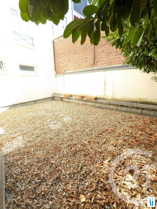 Appartement F1 &agrave; louer - 1 pi&egrave;ce - 30,07 m2 - Rouen - 76 - HAUTE-NORMANDIE