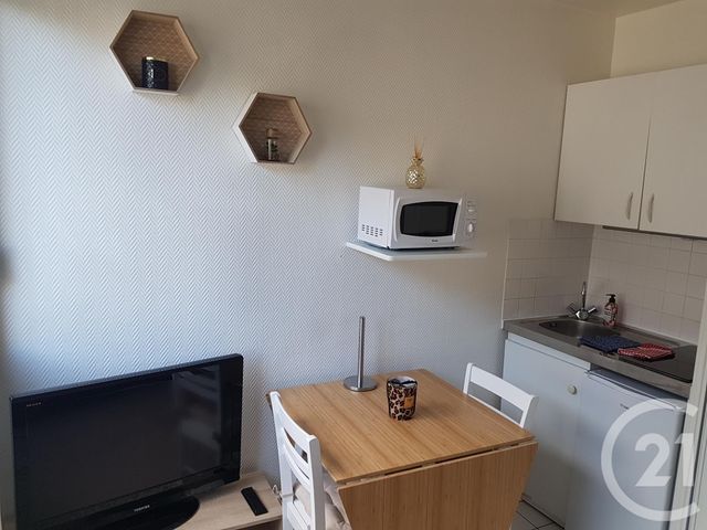Appartement F1 &agrave; louer - 1 pi&egrave;ce - 12,95 m2 - Rouen - 76 - HAUTE-NORMANDIE