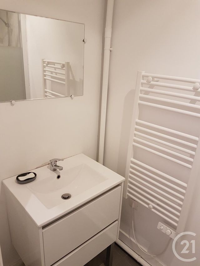 Appartement F2 &agrave; louer - 2 pi&egrave;ces - 43,65 m2 - Rouen - 76 - HAUTE-NORMANDIE