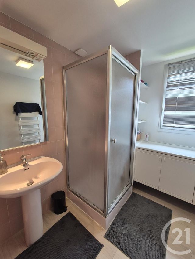 Maison &agrave; louer - 5 pi&egrave;ces - 124,01 m2 - Sahurs - 76 - HAUTE-NORMANDIE