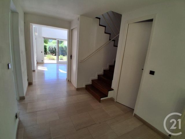 Maison &agrave; louer - 5 pi&egrave;ces - 124,01 m2 - Sahurs - 76 - HAUTE-NORMANDIE
