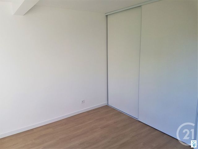 Appartement &agrave; louer - 3 pi&egrave;ces - 68,83 m2 - Mont St Aignan - 76 - HAUTE-NORMANDIE