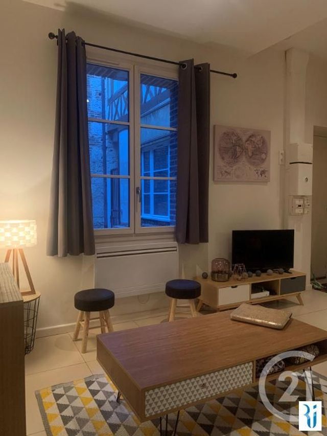 Appartement F1 &agrave; louer - 1 pi&egrave;ce - 18,84 m2 - Rouen - 76 - HAUTE-NORMANDIE