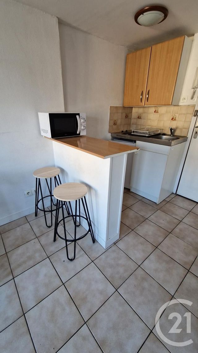 Appartement F1 &agrave; louer - 1 pi&egrave;ce - 17,05 m2 - Rouen - 76 - HAUTE-NORMANDIE