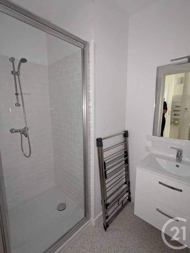 Appartement F1 &agrave; louer - 1 pi&egrave;ce - 23,87 m2 - Rouen - 76 - HAUTE-NORMANDIE