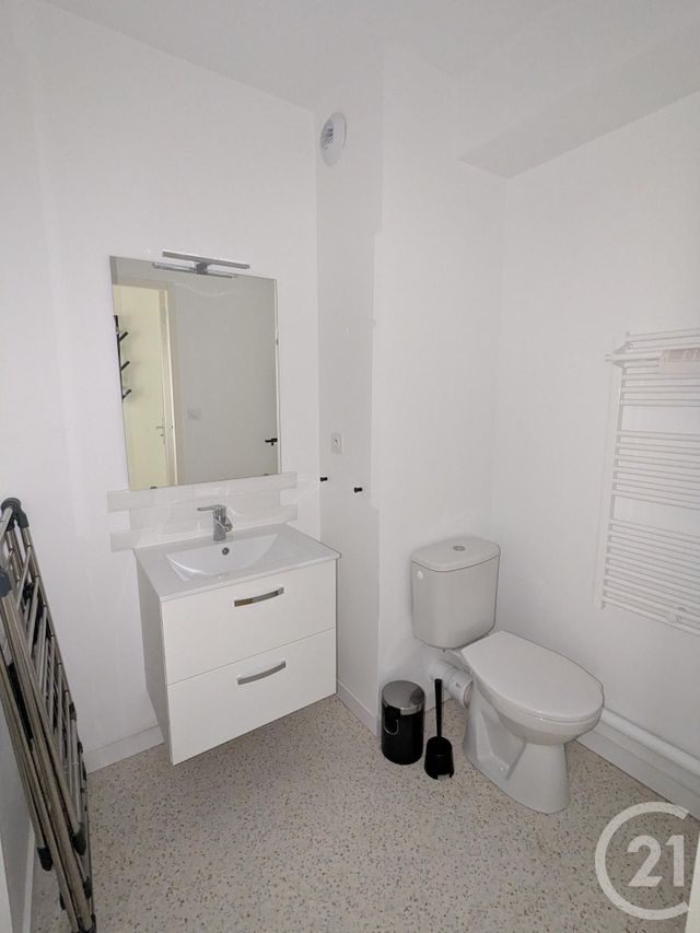 Appartement F1 &agrave; louer - 1 pi&egrave;ce - 23,87 m2 - Rouen - 76 - HAUTE-NORMANDIE