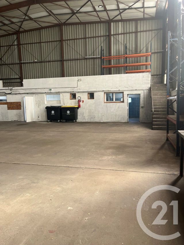 Local commercial à louer - 700.0 m2 - 76 - Seine-Maritime