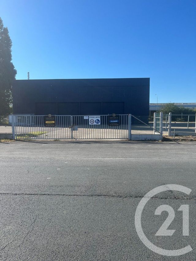Local commercial à louer - 700.0 m2 - 76 - Seine-Maritime