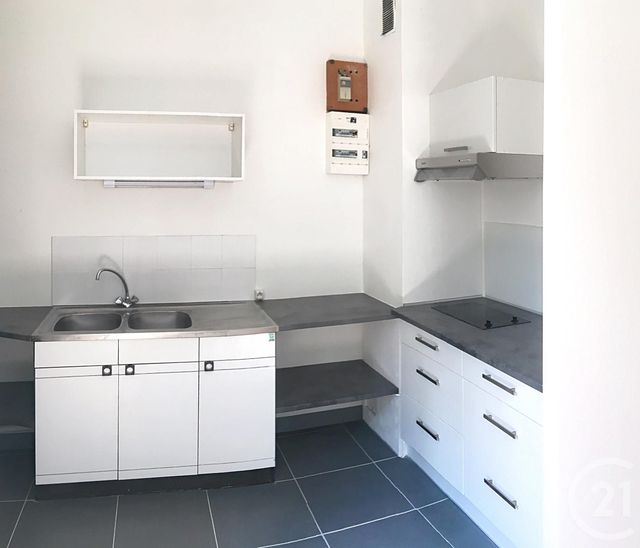Appartement F3 &agrave; louer - 3 pi&egrave;ces - 47,98 m2 - Rouen - 76 - HAUTE-NORMANDIE