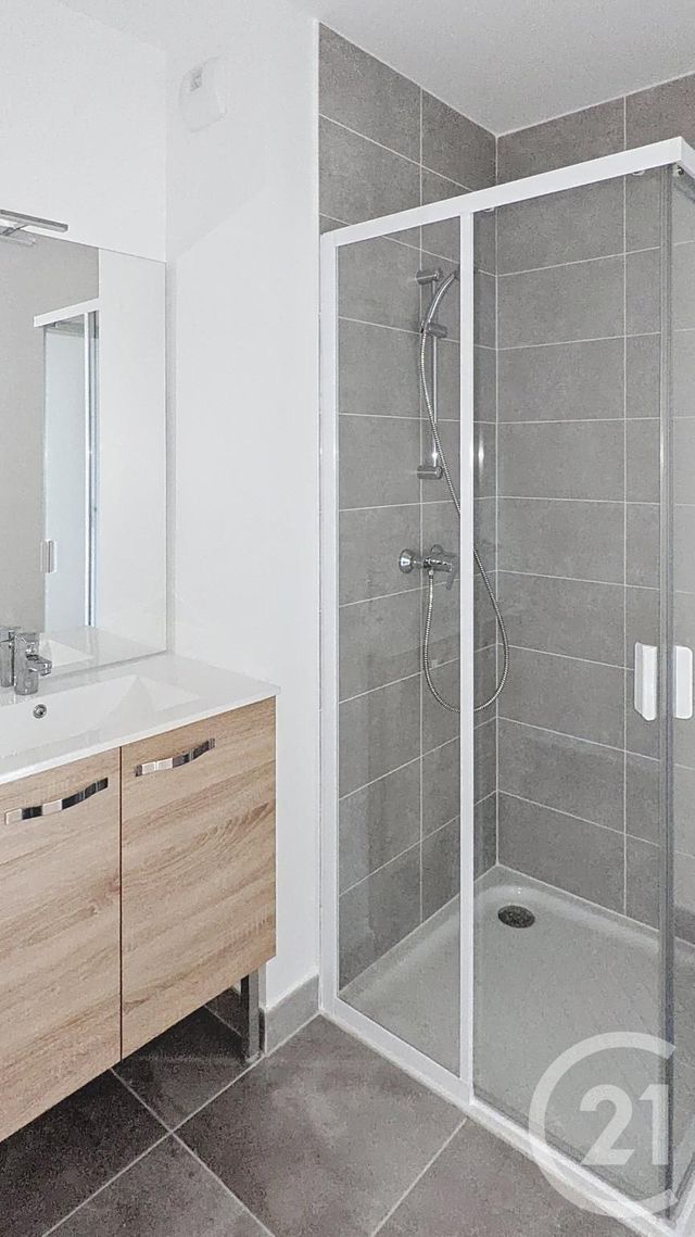 Appartement F3 &agrave; louer - 3 pi&egrave;ces - 66,04 m2 - Rouen - 76 - HAUTE-NORMANDIE