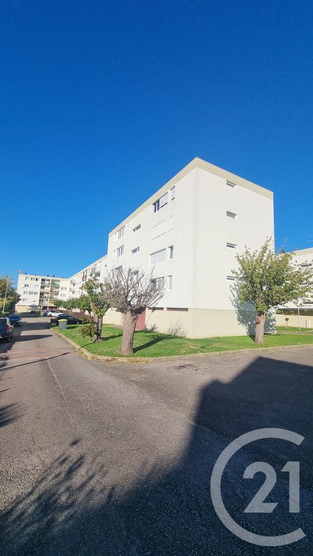 Appartement T4 &agrave; vendre - 4 pi&egrave;ces - 74,78 m2 - Caudebec Les Elbeuf - 76 - HAUTE-NORMANDIE