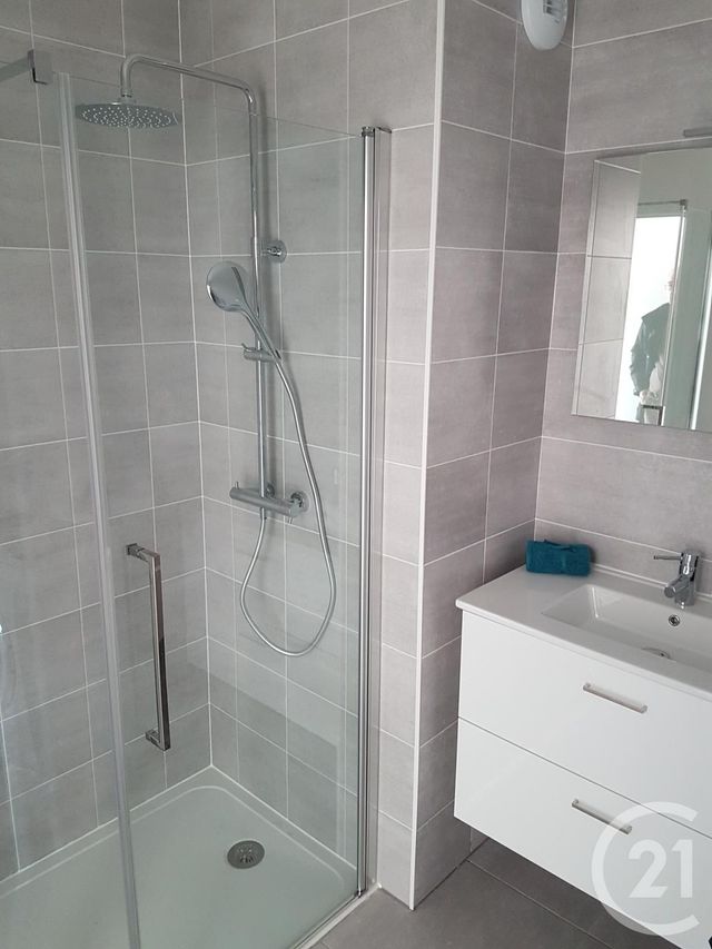 Appartement F3 &agrave; louer - 3 pi&egrave;ces - 70,19 m2 - Mont St Aignan - 76 - HAUTE-NORMANDIE