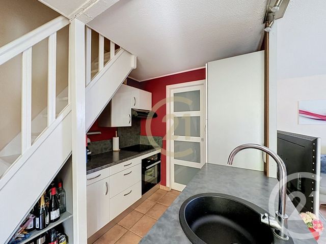 Appartement F3 &agrave; vendre - 3 pi&egrave;ces - 47,01 m2 - Uzes - 30 - LANGUEDOC-ROUSSILLON