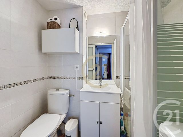 Appartement F3 &agrave; vendre - 3 pi&egrave;ces - 47,01 m2 - Uzes - 30 - LANGUEDOC-ROUSSILLON