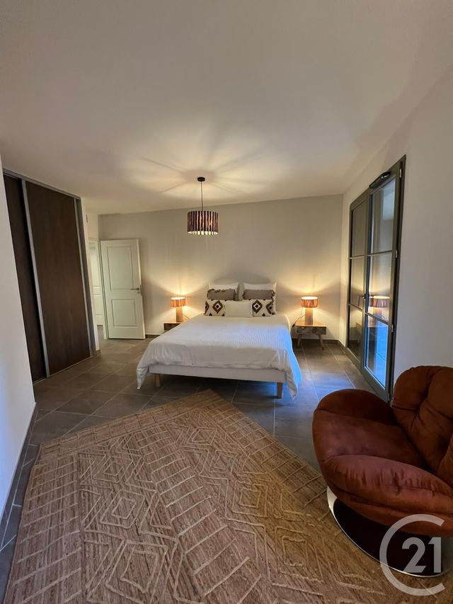 Appartement F3 &agrave; louer - 3 pi&egrave;ces - 87,49 m2 - Uzes - 30 - LANGUEDOC-ROUSSILLON