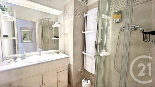 Appartement F3 &agrave; vendre - 3 pi&egrave;ces - 51 m2 - Uzes - 30 - LANGUEDOC-ROUSSILLON