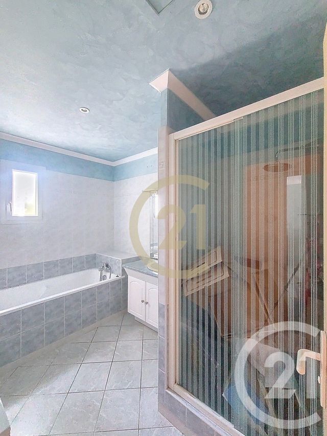 Maison à vendre - 4 pièces - 102 m2 - Uzes - 30 - LANGUEDOC-ROUSSILLON