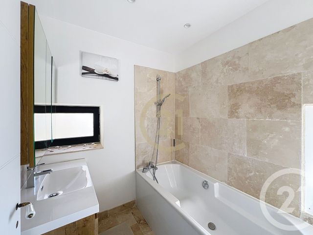 Maison à vendre - 9 pièces - 198 m2 - Uzes - 30 - LANGUEDOC-ROUSSILLON