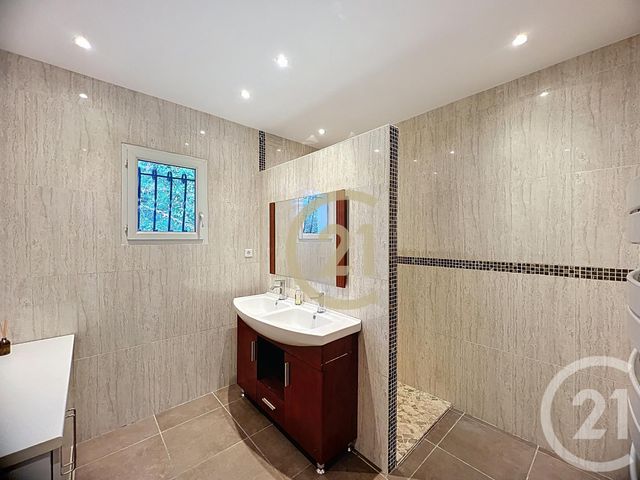 Maison à vendre - 4 pièces - 92,33 m2 - Uzes - 30 - LANGUEDOC-ROUSSILLON