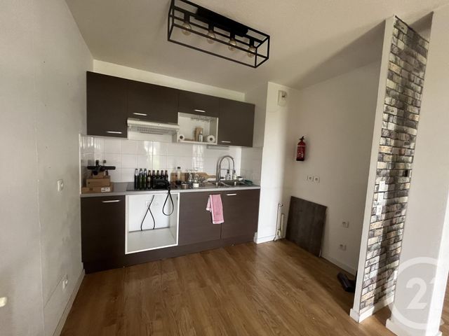 Appartement F4 à louer - 4 pièces - 86,40 m2 - Cenon - 33 - AQUITAINE