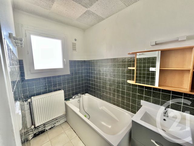 Appartement F4 à vendre - 4 pièces - 72 m2 - Lormont - 33 - AQUITAINE