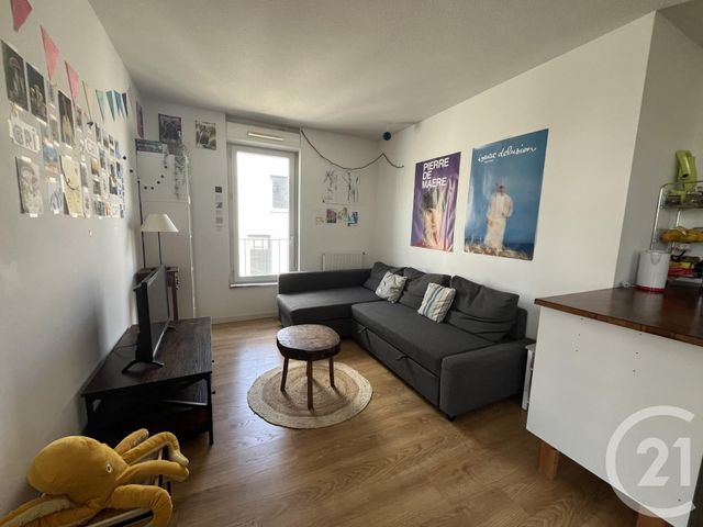 Appartement T4 à louer - 4 pièces - 80,80 m2 - Cenon - 33 - AQUITAINE