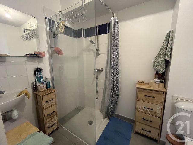 Appartement T4 à louer - 4 pièces - 80,80 m2 - Cenon - 33 - AQUITAINE