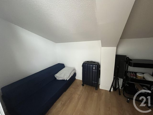 Appartement T4 à louer - 4 pièces - 80,80 m2 - Cenon - 33 - AQUITAINE