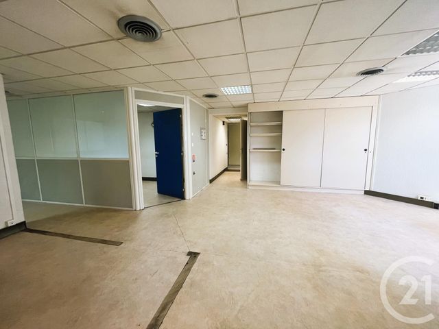 Bureaux à louer - 70.0 m2 - 33 - Gironde