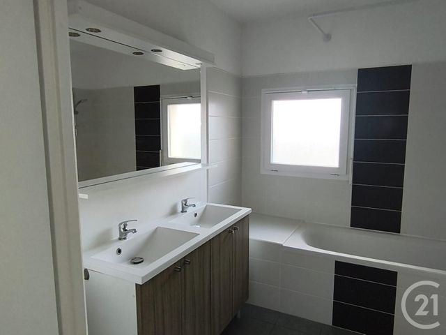 Appartement T4 &agrave; louer - 4 pi&egrave;ces - 83,08 m2 - Cenon - 33 - AQUITAINE