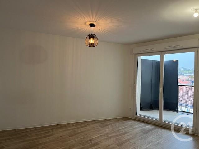 Appartement T1 &agrave; louer - 1 pi&egrave;ce - 30,44 m2 - Cenon - 33 - AQUITAINE