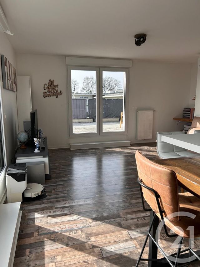 Appartement F4 &agrave; louer - 4 pi&egrave;ces - 94,44 m2 - Cenon - 33 - AQUITAINE