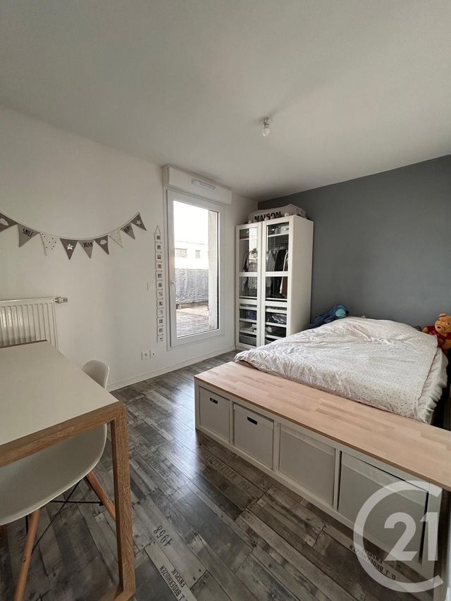 Appartement F4 &agrave; louer - 4 pi&egrave;ces - 94,44 m2 - Cenon - 33 - AQUITAINE