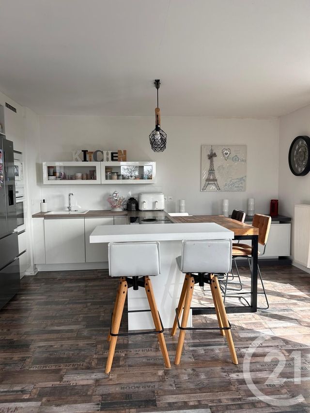 Appartement F4 &agrave; louer - 4 pi&egrave;ces - 94,44 m2 - Cenon - 33 - AQUITAINE