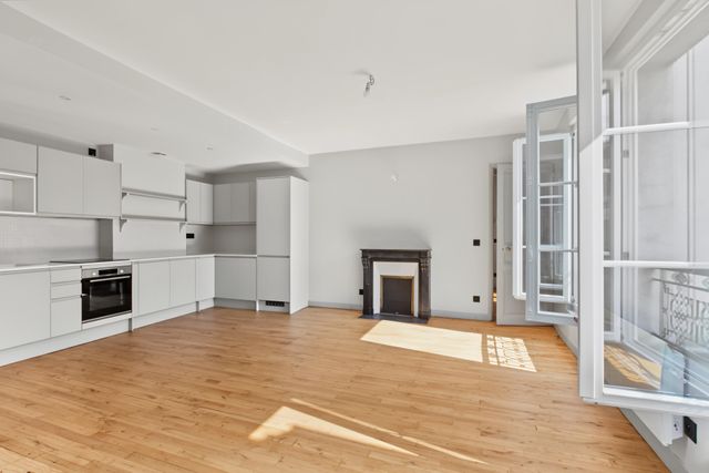 Appartement &agrave; vendre - 4 pi&egrave;ces - 76 m2 - Paris - 75007 - ILE-DE-FRANCE