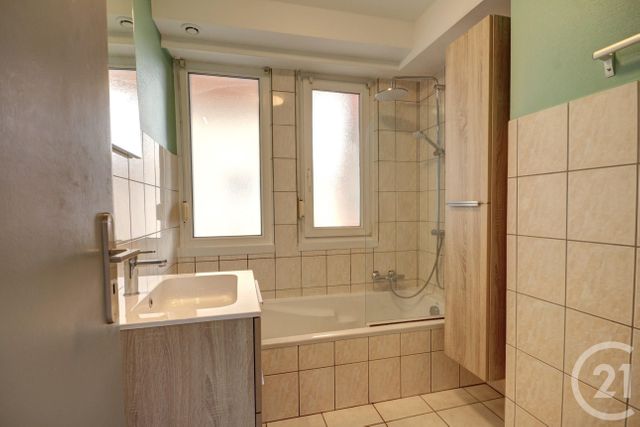 Appartement F3 &agrave; vendre - 4 pi&egrave;ces - 86,96 m2 - Benfeld - 67 - ALSACE