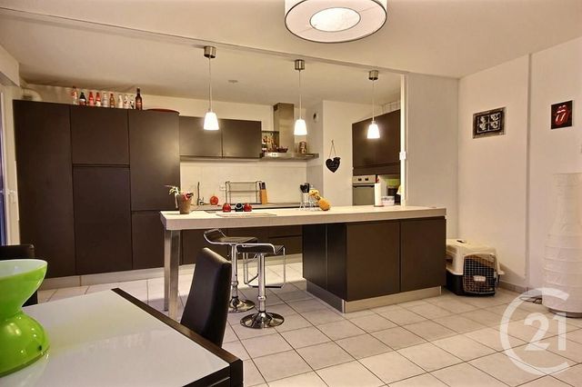 Appartement F3 bis &agrave; vendre - 4 pi&egrave;ces - 73,50 m2 - Erstein - 67 - ALSACE