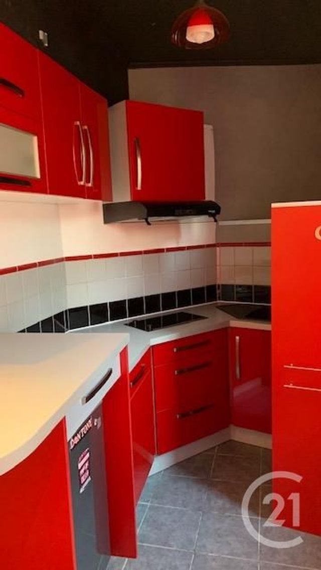 Appartement F2 à vendre - 2 pièces - 36 m2 - Maintenon - 28 - CENTRE