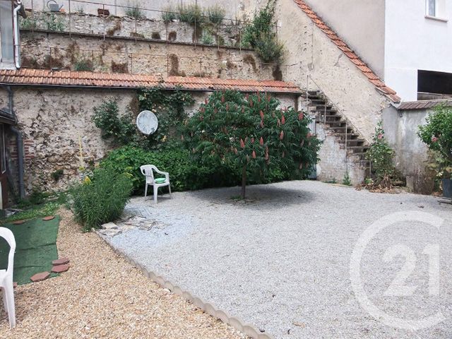 Maison à vendre - 5 pièces - 116 m2 - Maintenon - 28 - CENTRE