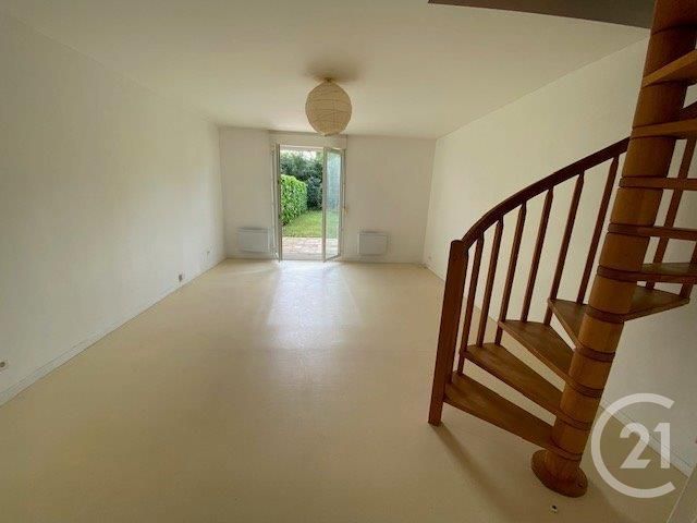 Appartement Duplex à vendre - 3 pièces - 72,93 m2 - Maintenon - 28 - CENTRE