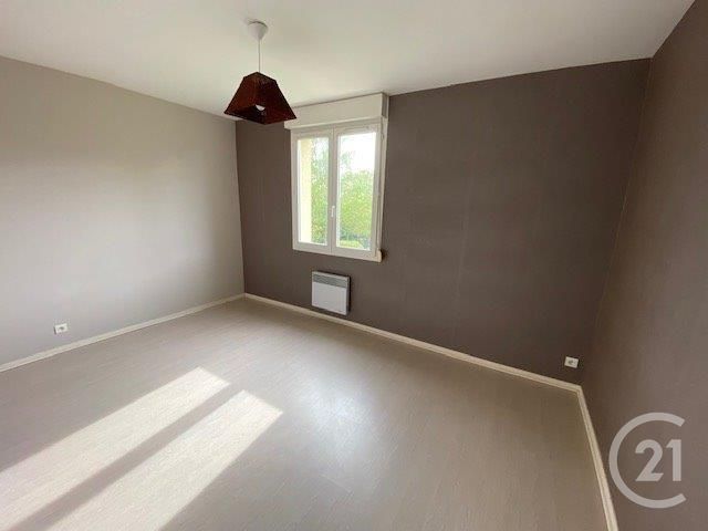 Appartement Duplex à vendre - 3 pièces - 72,93 m2 - Maintenon - 28 - CENTRE