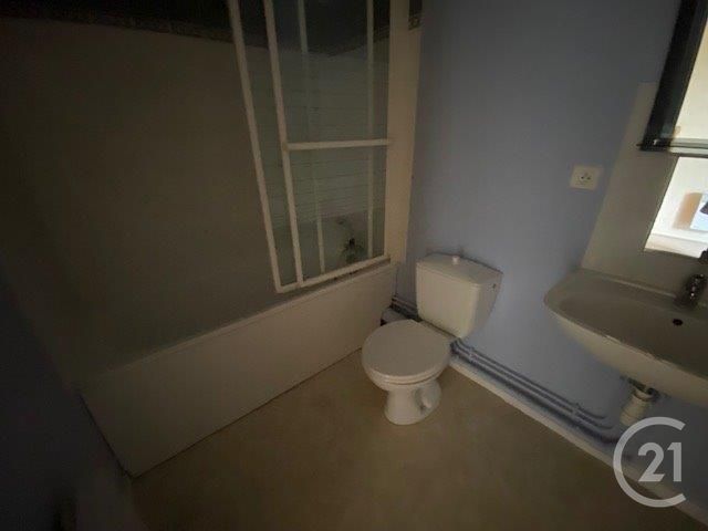 Appartement Duplex à vendre - 3 pièces - 72,93 m2 - Maintenon - 28 - CENTRE