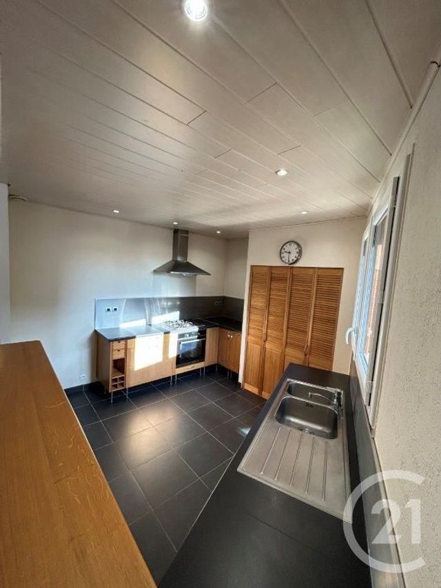 Appartement F3 à vendre - 3 pièces - 89 m2 - Epernon - 28 - CENTRE