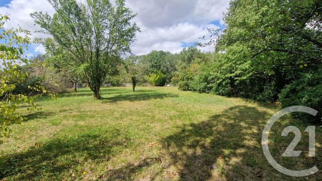 Maison à vendre - 3 pièces - 69 m2 - Maintenon - 28 - CENTRE