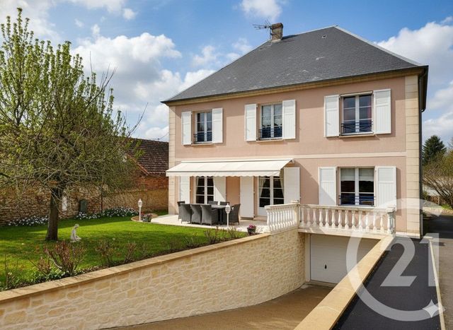 Maison à vendre - 7 pièces - 167 m2 - Epernon - 28 - CENTRE
