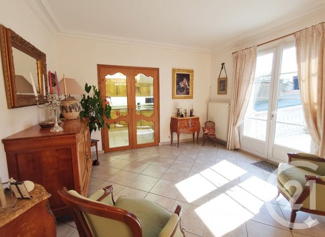 Maison à vendre - 7 pièces - 167 m2 - Epernon - 28 - CENTRE