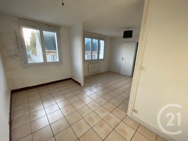 Appartement F3 à vendre - 3 pièces - 46 m2 - Epernon - 28 - CENTRE