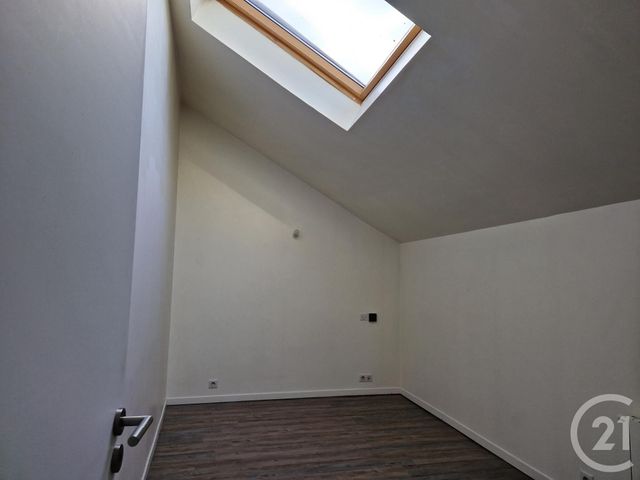 Appartement Duplex à vendre - 2 pièces - 93 m2 - Gallardon - 28 - CENTRE