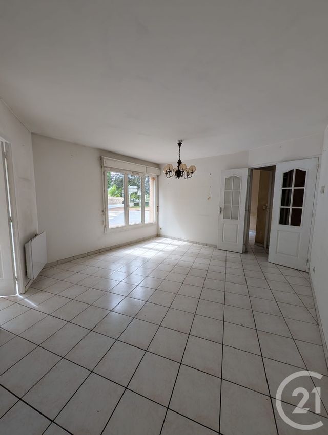 Appartement F4 &agrave; vendre - 4 pi&egrave;ces - 72,98 m2 - Epernon - 28 - CENTRE